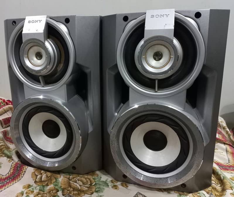 Sony Speakers 0