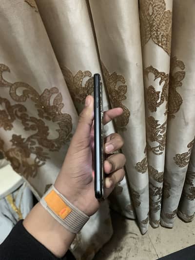 Aquos r5g contact 03147897034