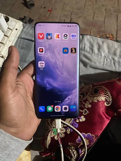 one plus 7pro 8. GB. 256GB.