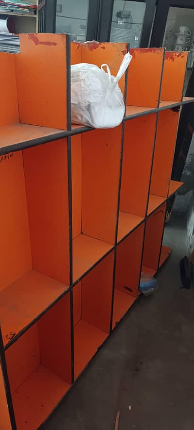 2 books racks aur 1 counter 03040850601