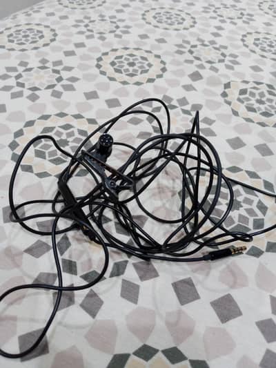 cable mircophone available