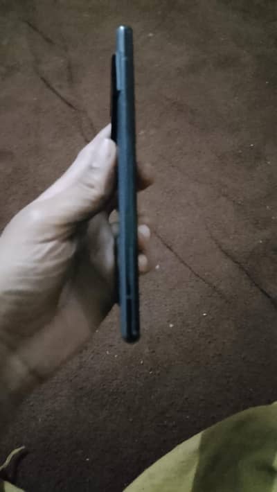 All ok dot ma ha aik hi pachbi ha 12gbram 256gb mamri 5000Batriy