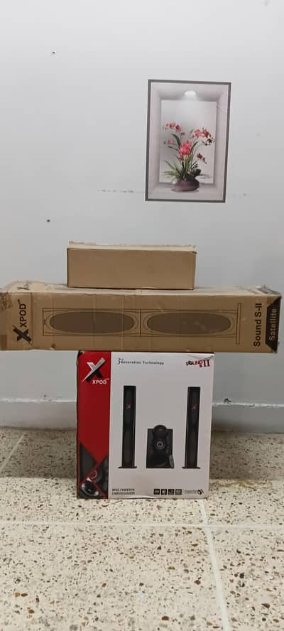 xpod 3.1 home theater just like brand new
