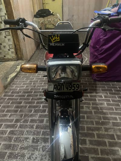 Honda CD 70 2023
