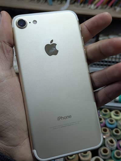 I phone 7 128 gb PTA With Box urgent sale