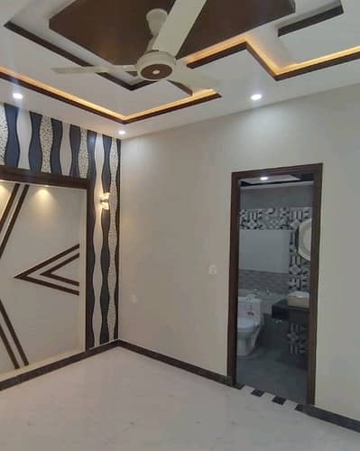 Prime Location House Of 10 Marla Is Available For rent