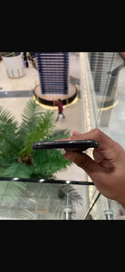 Iphone Xs Max (sim working)