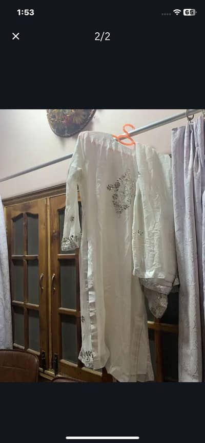 mukash jourjuit suit