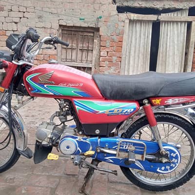 Honda CD 70 bike New condition urgent Sale
