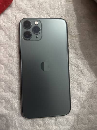Iphone 11 non pta 64gb broken screen