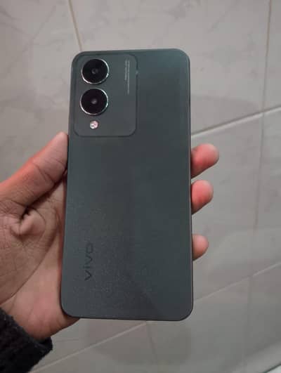 Vivo y17s used only 4 months like brand new no any dent read desc