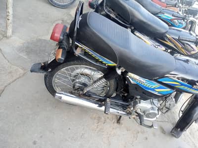 1st owner seals bike OK hydarabdi no wtup 03151028689