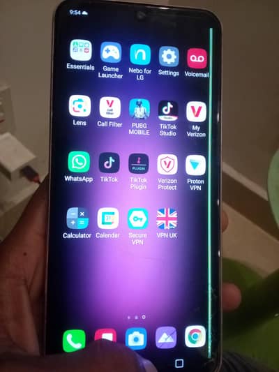LG v60
