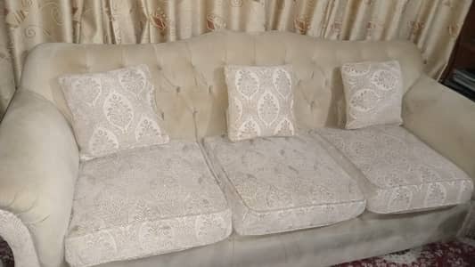 5 seater Sofa for urgent sale