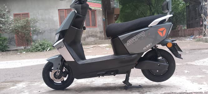 yadeya Ruibin Electric Scooty - Grey Color