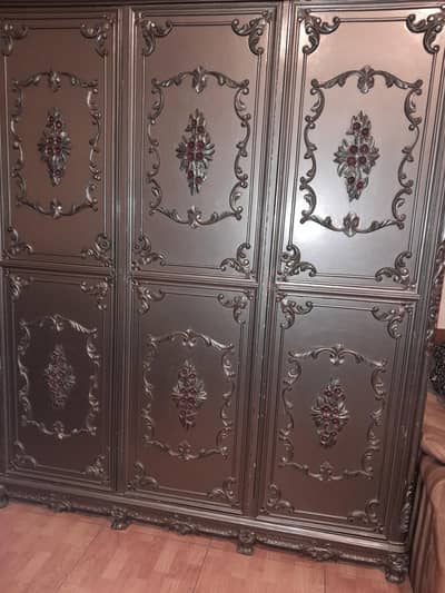 just 1 year used  almadii