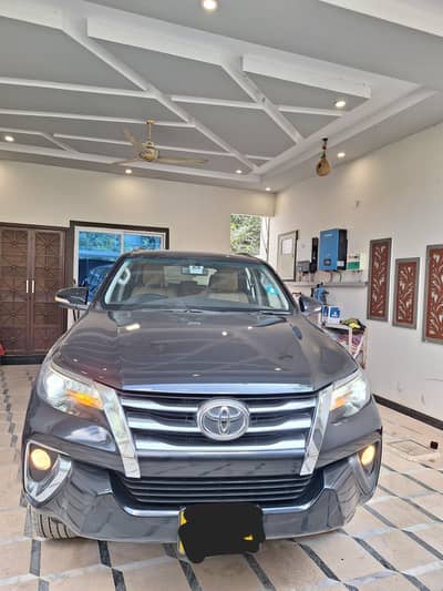 Fortuner VVTi 2.7 petrol  2017/ 2018