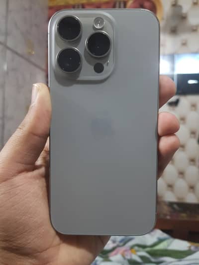 iPhone 15 Pro - 256 GB - NATURAL TITANIUM -JV - 86 BATTERY HEALTH