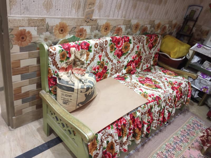 complete bed set . 5