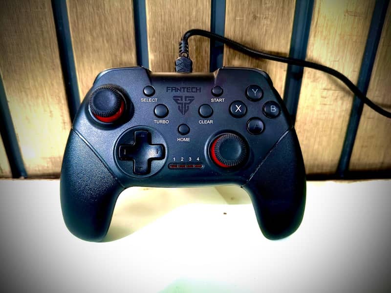 FANTECH GAMING CONTROLLER 2