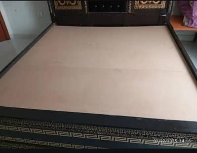 Master Wooden Bed Set