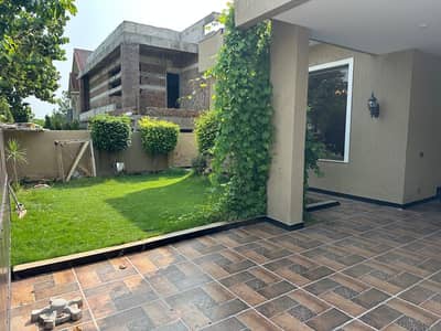 Spacious Kanal House With Modern Architecture Phase 3 Bahria Town