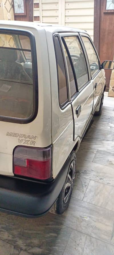 Beautifull mehan 2010 model . . kuch piece touch hai kuch geniun