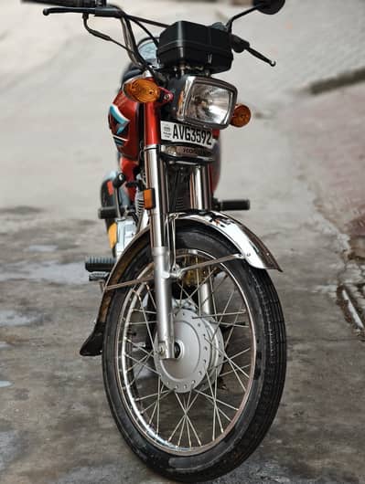 Honda Cg 125 red color 24 model