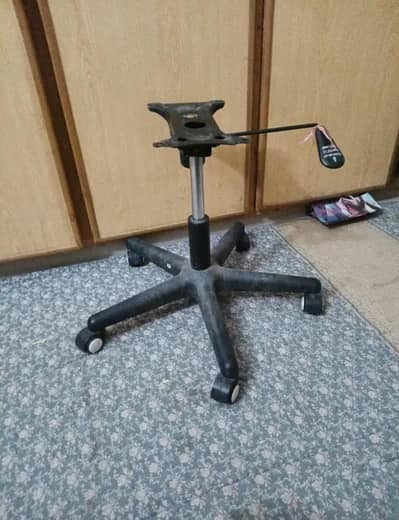 chair base machine and chair side arms