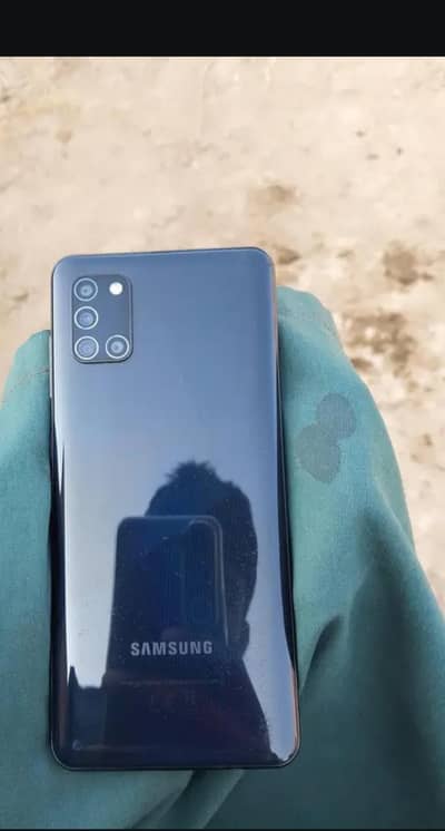 urgent for sale brand new condition Samsung a31