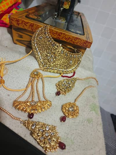 Bridal Set Gold polish