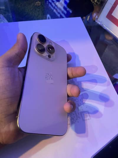 16 pro max Battery health 99 With box