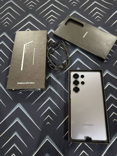 Samsung S25 Ultra 12/512GB PTA APPROVED