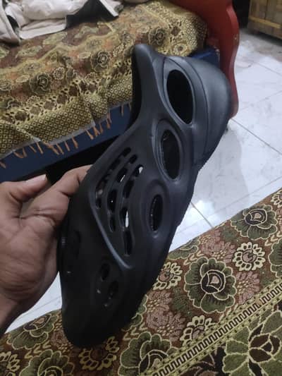 very good locking to wear