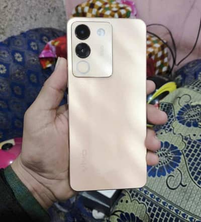 vivo v 29 e 5 g 8+8 256 gb with box condition 10/9