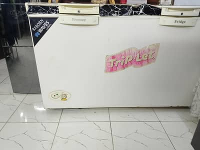 refrigerator in 2 door