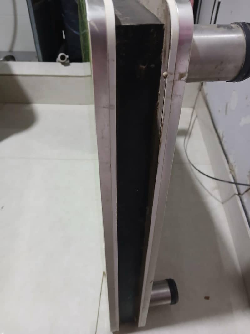 refrigerator stand 2