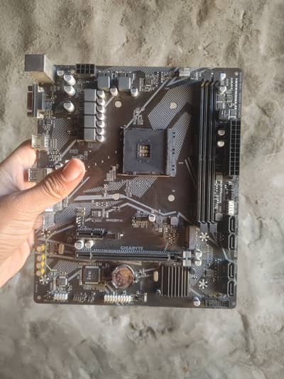 Gigabyte b450-k 10/10 with box