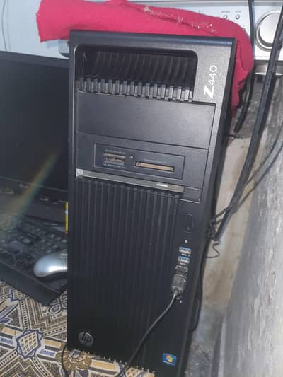 HP z440 Workstation best for Rendring