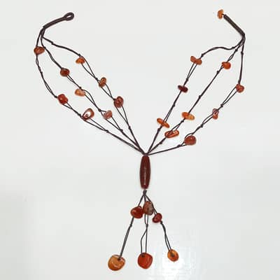 Vintage Red Agate Stone Beaded Necklace with Rich Natural Tones