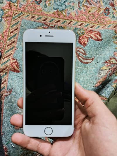 iphone 6 10/10 condition