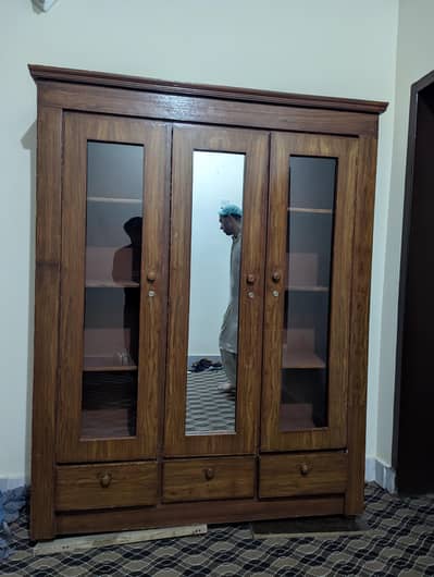 wardrobe. . almaarii