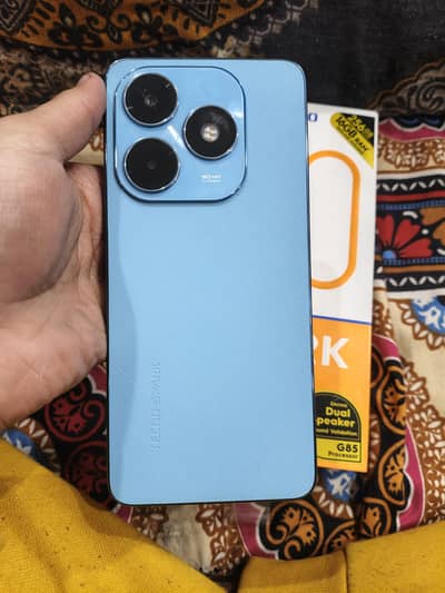 spark 20 8 gb 128 9/10 condition