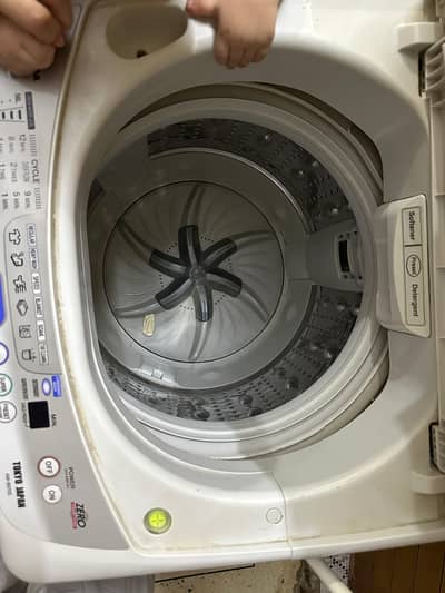 Toshiba top loaded Washing machine. . automatic