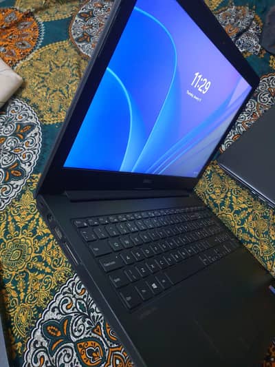 Dell vostro / dell 3550 core i 5 5th gen