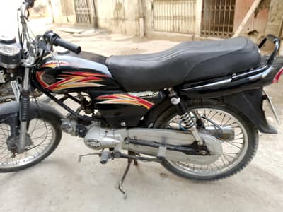 super star 100 cc. 21 Model like new condition 55 final price