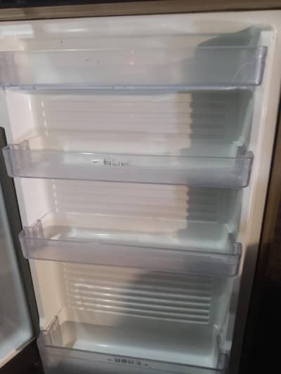 Dawlance fridge invartar