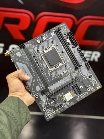 B650 wifi with Ryzen 7 7700 brand new