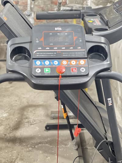( Tread Mill  ( Home Gym ) Running Machines Available