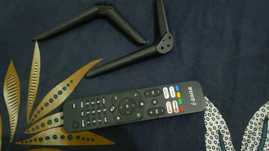 I zone 32 inches lcd